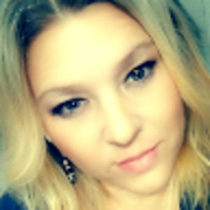 Meet your Posher, Dina